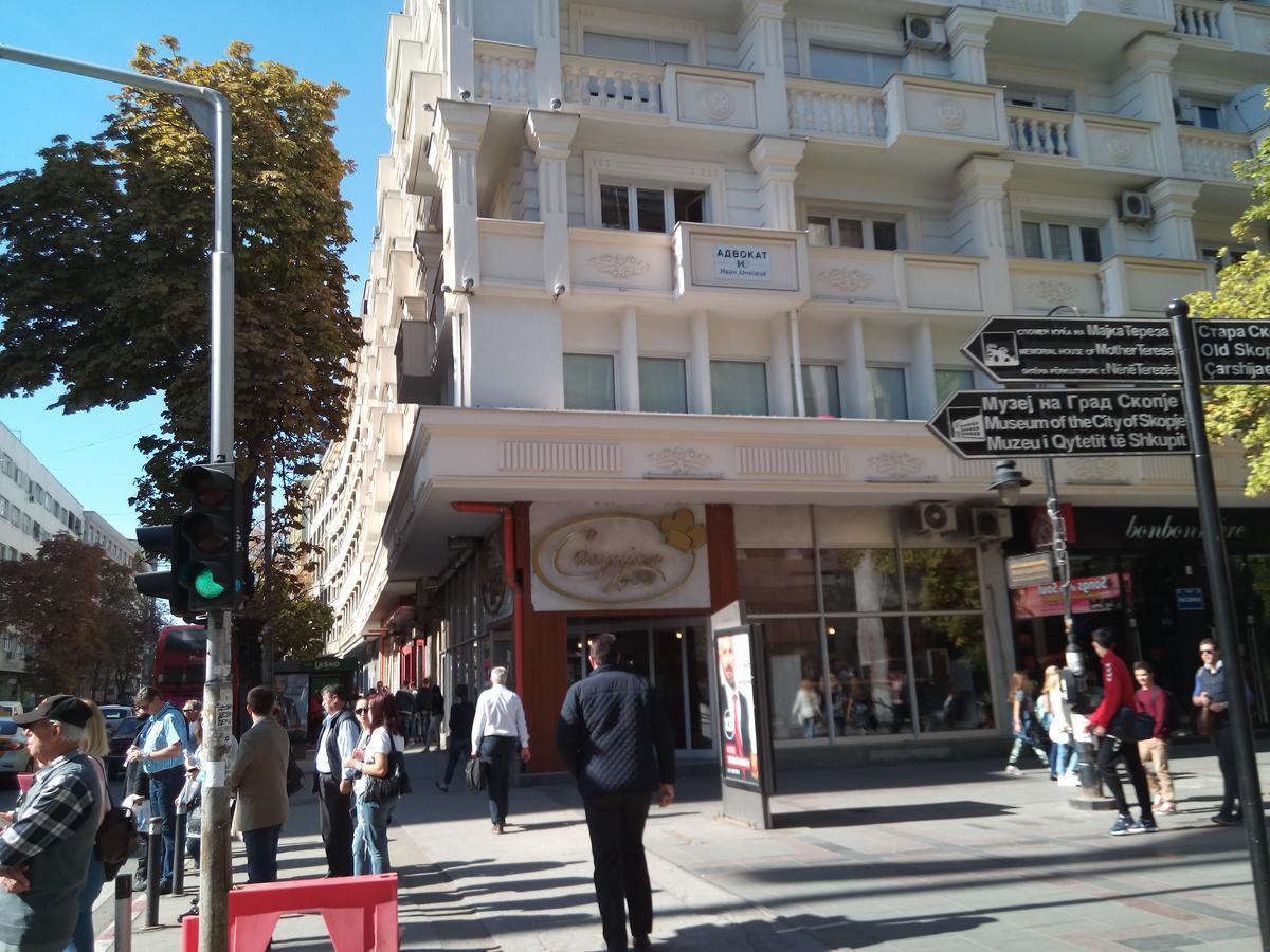 The Most Central Skopje Apartment Exterior foto